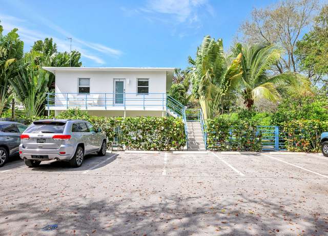Property at 625 NE 13th Ave, Fort Lauderdale, FL 33304, 2 baths