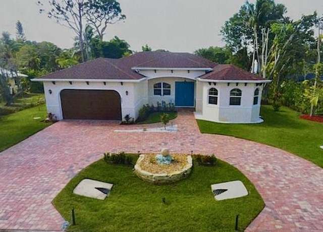 Property at 567 SW Hidden River Ave, Palm City, FL 34990, 4 beds, 3 baths