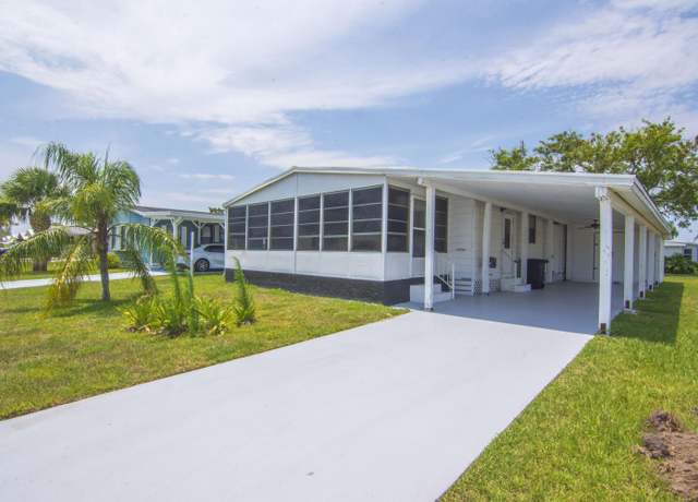 Property at 14086 Dalia Ave, Fort Pierce, FL 34951, 2 beds, 2 baths