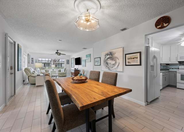 Property at 10137 S 42nd Ave S, Boynton Beach, FL 33436, 2 beds, 2 baths