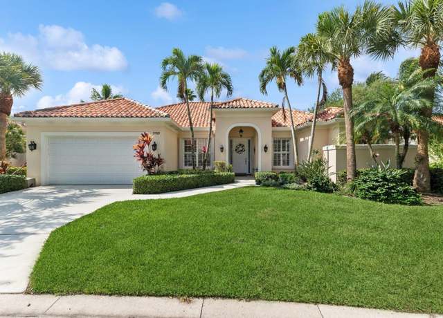Property at 2102 Union St, West Palm Beach, FL 33411, 4 beds, 3 baths