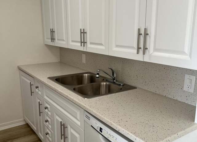 Property at 2072 Cornwall D, Boca Raton, FL 33434, 1 bed, 1.5 baths