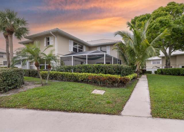 Property at 2861 SW Lakemont Pl, Palm City, FL 34990, 2 beds, 2.5 baths
