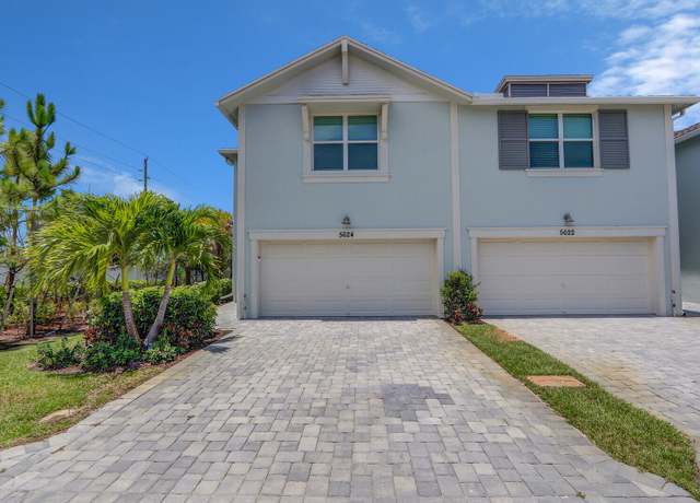Property at 5624 SE Edgewater Cir, Stuart, FL 34997, 3 beds, 2.5 baths