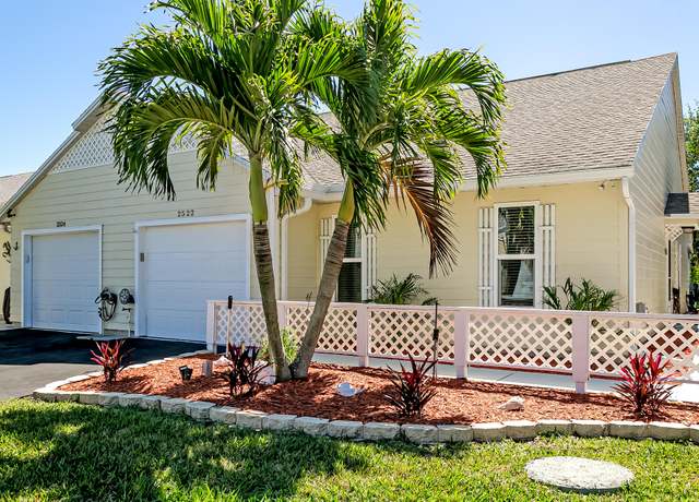Property at 2522 SE Tropical East Cir E, Port Saint Lucie, FL 34952, 2 beds, 2 baths