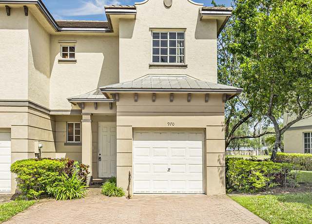 Property at 970 Tortuga Ln, Riviera Beach, FL 33404, 2 beds, 2.5 baths