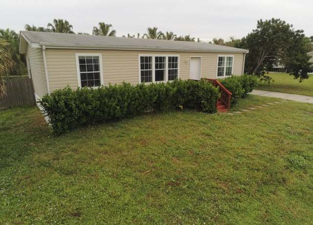 Property at 7885 SE 95th Trl, Okeechobee, FL 34974, 3 beds, 2 baths