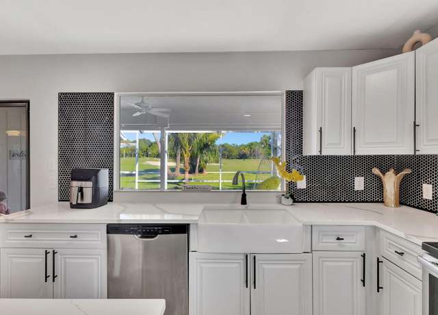Property at 6209 Brandon St, Palm Beach Gardens, FL 33418, 2 beds, 2 baths