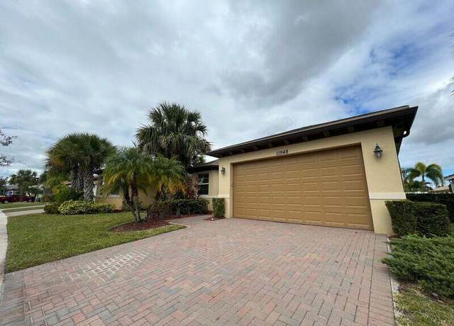Property at 11948 SW Crestwood Cir, Port Saint Lucie, FL 34987, 2 beds, 2 baths