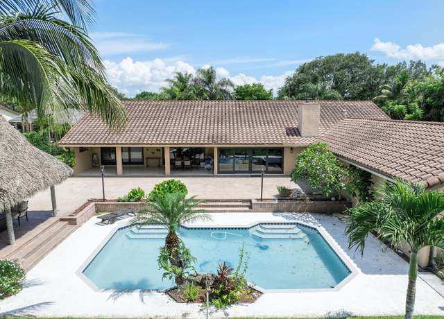 Property at 11431 NW 5th St, Plantation, FL 33325, 5 beds, 3 baths