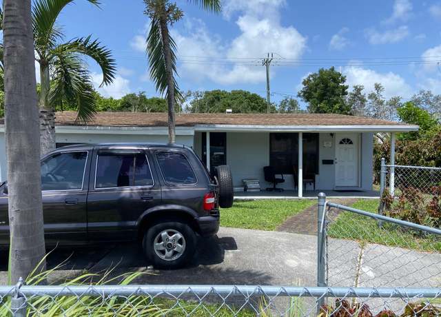 Property at 520 SW 15th Ter, Delray Beach, FL 33444, 3 beds, 2 baths