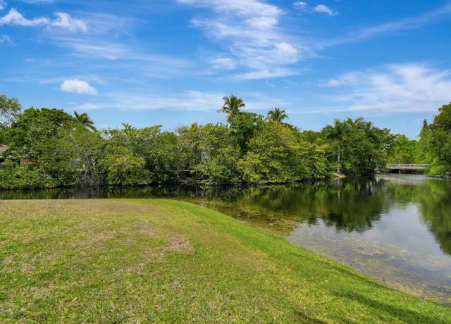Property at 751 SW 87th Ter, Plantation, FL 33324