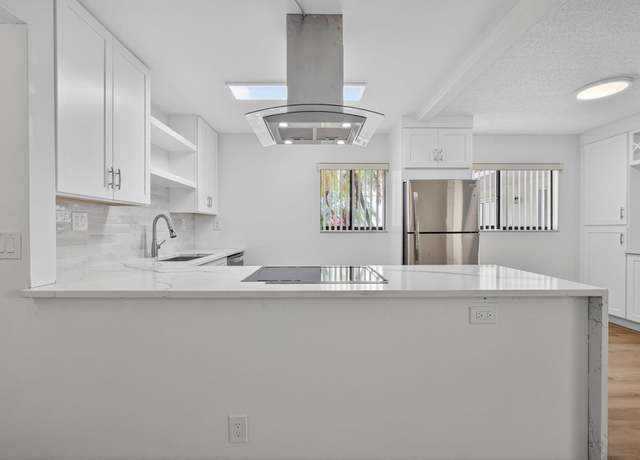 Property at 15036 Ashland Ln #44, Delray Beach, FL 33484, 2 beds, 2 baths