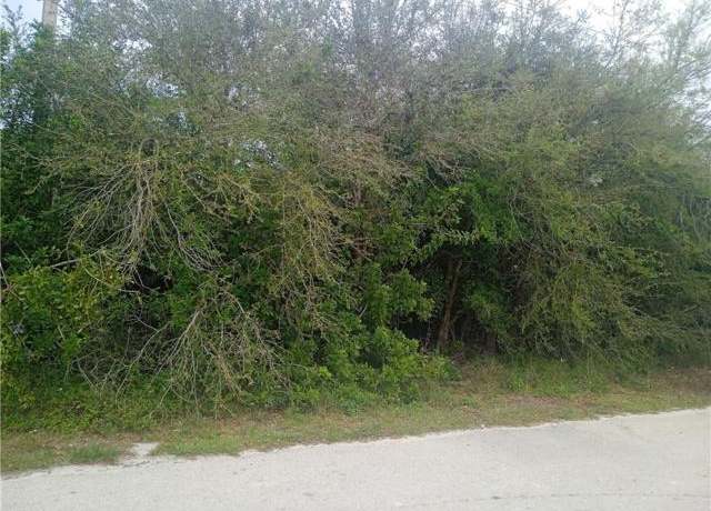 Property at 3512 SW 26th St, Lehigh Acres, FL 33976