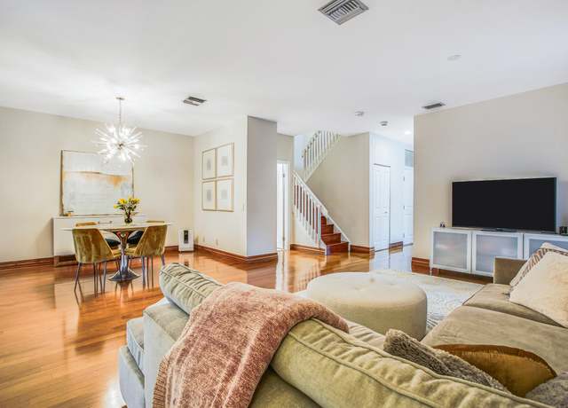 Property at 6846 Via Regina, Boca Raton, FL 33433, 3 beds, 2.5 baths