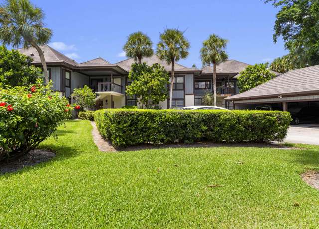 Property at 13329 Polo Club Rd #105, Wellington, FL 33414, 3 beds, 3 baths
