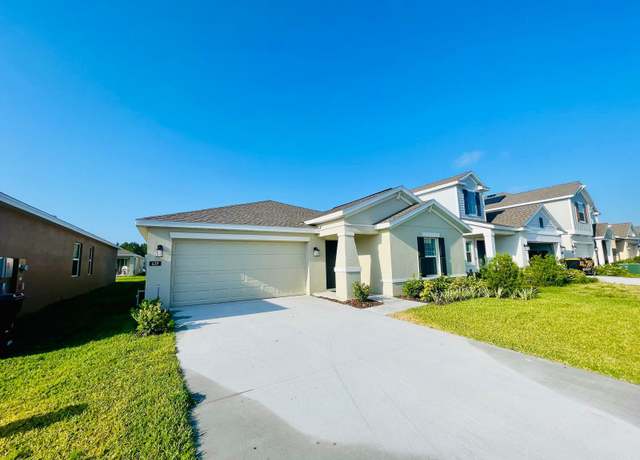 Property at 639 Daring Dr, Davenport, FL 33837, 3 beds, 2 baths