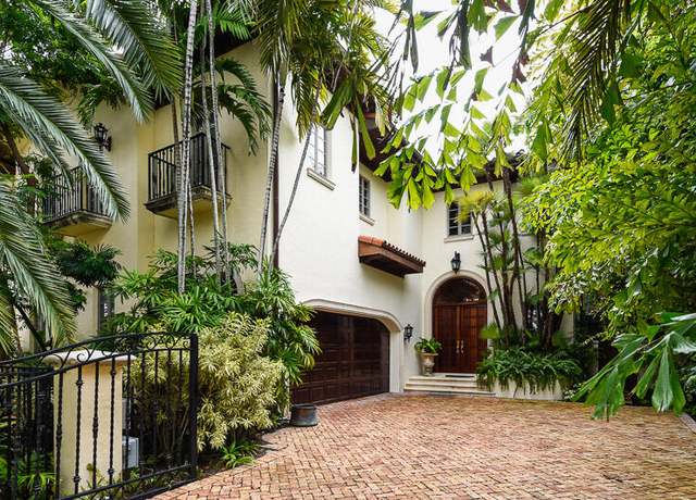 Property at 446 Brazilian Ave, Palm Beach, FL 33480, 4 beds, 4.5 baths