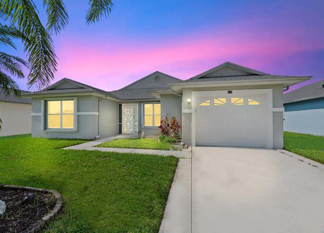 Property at 425 Banana Ln, Fort Pierce, FL 34982, 2 beds, 2 baths