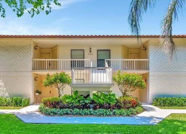 Property at 935 Sweetwater Ln #204, Boca Raton, FL 33431, 2 beds, 2 baths