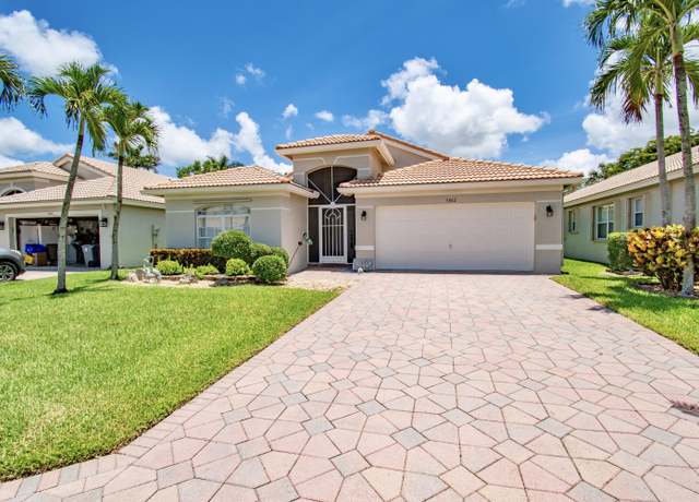 Property at 5802 Royal Club Dr, Boynton Beach, FL 33437, 3 beds, 2 baths