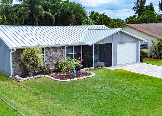 Property at 3048 SE Orchid St, Stuart, FL 34997, 2 beds, 2 baths