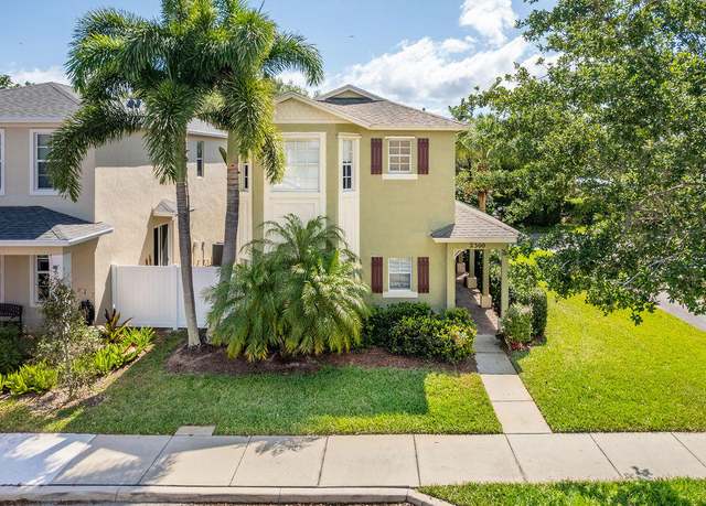Property at 2300 SE Union Park Dr, Port Saint Lucie, FL 34952, 3 beds, 2.5 baths