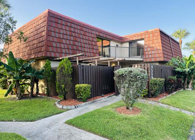 Property at 8559 Boca Rio Dr, Boca Raton, FL 33433, 3 beds, 2.5 baths