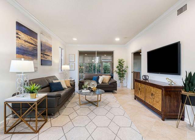 Property at 6798 Via Regina, Boca Raton, FL 33433, 3 beds, 3 baths