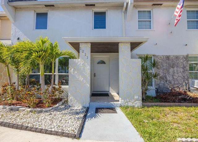 Property at 1211 Seaview Dr, North Lauderdale, FL 33068, 3 beds, 2.5 baths