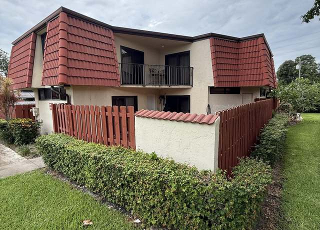 Property at 3830 Victoria Dr, West Palm Beach, FL 33406, 2 beds, 2.5 baths