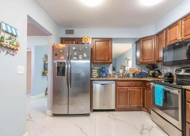 Property at 14747 Cumberland Dr #1010, Delray Beach, FL 33446, 2 beds, 2 baths