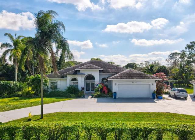 Property at 8570 Yearling Dr, Lake Worth, FL 33467, 6 beds, 4.5 baths