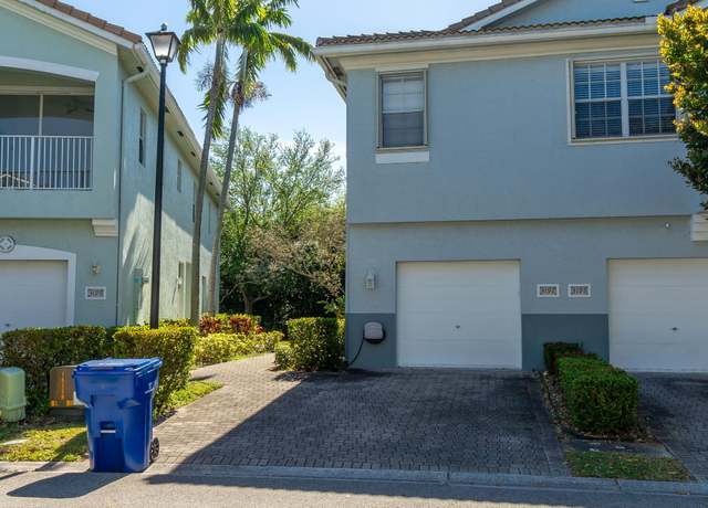 Property at 3197 Laurel Ridge Cir, Riviera Beach, FL 33404, 3 beds, 2.5 baths