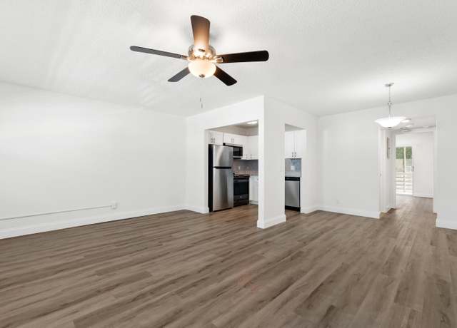 Property at 142 Ventnor I Dr Unit I, Deerfield Beach, FL 33442, 1 bed, 1.5 baths