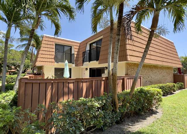 Property at 2824 SW 12th St, Deerfield Beach, FL 33442, 2 beds, 2.5 baths