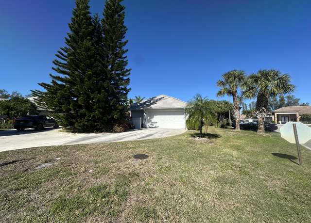 Property at 173 Orange Tree Dr, Atlantis, FL 33462, 3 beds, 3.5 baths