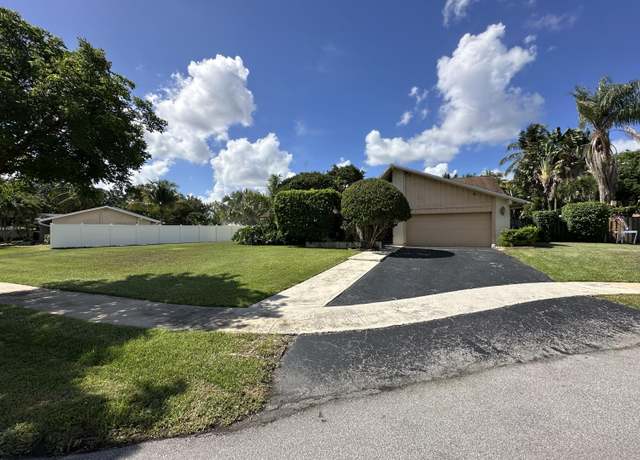 Property at 9070 NW 16th St, Plantation, FL 33322, 3 beds, 2 baths
