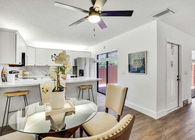 Property at 2937 Waterford Dr, Deerfield Beach, FL 33442, 2 beds, 2.5 baths