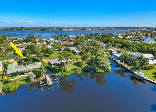 Property at 1282 SW Pelican Cres, Palm City, FL 34990, 3 beds, 2 baths