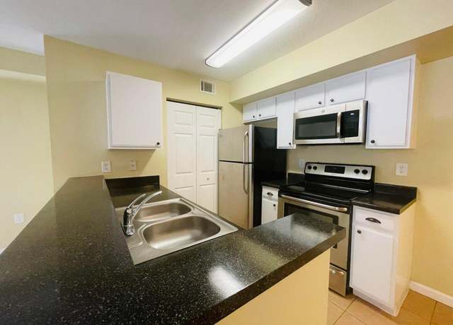 Property at 151 SW Palm Dr #103, Port Saint Lucie, FL 34986, 2 beds, 2 baths