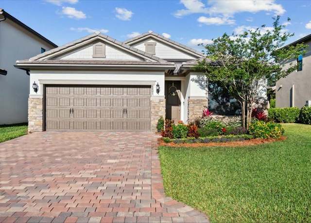 Property at 4801 Chantilly Rd, Lake Worth, FL 33467, 4 beds, 2 baths