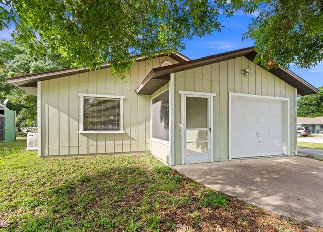 Property at 2906 1st St, Vero Beach, FL 32968, 3 beds, 2 baths