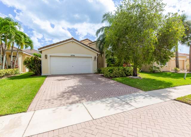 Property at 10746 Oak Bend Way, Wellington, FL 33414, 3 beds, 2 baths