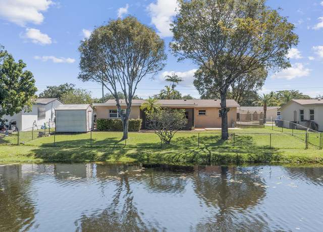 Property at 5231 SW 89 Ave, Cooper City, FL 33328, 3 beds, 2 baths