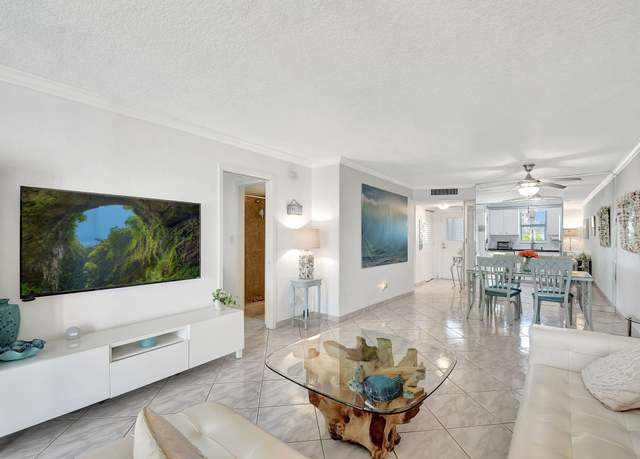 Property at 720 E Ocean Ave #202, Boynton Beach, FL 33435, 2 beds, 2 baths