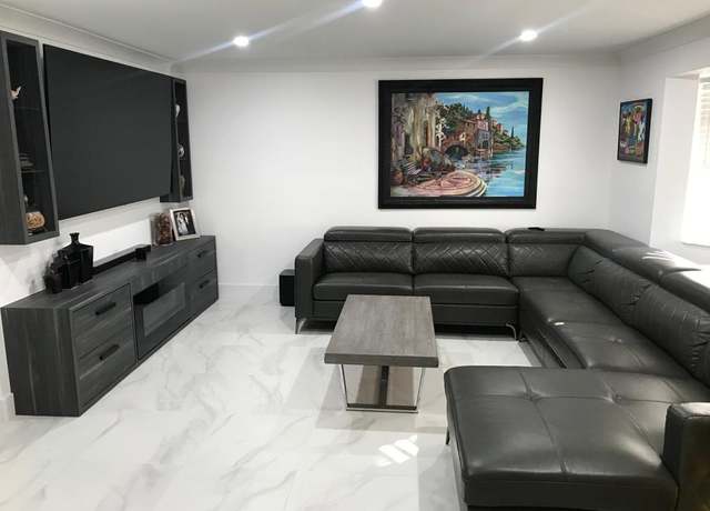 Property at 6223 Jaipur Ct, Boynton Beach, FL 33437, 4 beds, 2.5 baths