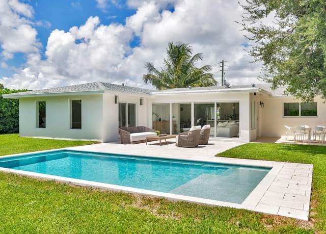 Property at 7926 Pine Tree Ln, Lake Clarke Shores, FL 33406, 4 beds, 3 baths