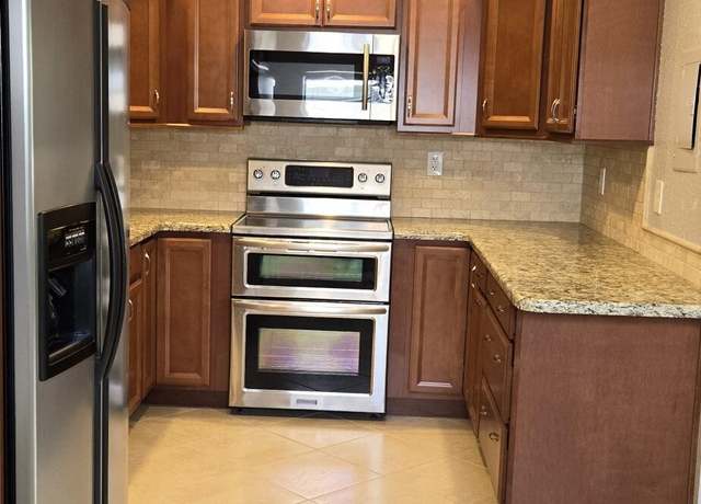 Property at 184 Burgundy D, Delray Beach, FL 33484, 1 bed, 1 bath