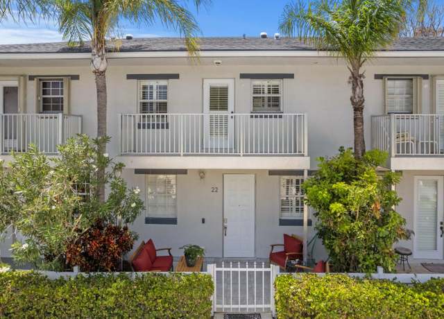 Property at 328 W Pine St #22, Lantana, FL 33462, 2 beds, 2.5 baths